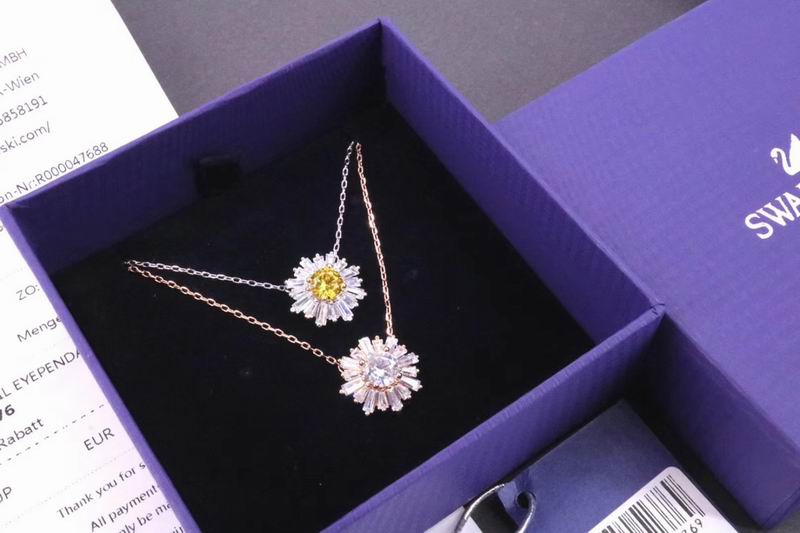 Swarovski Necklace 03lyr68 (7)